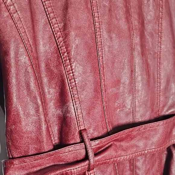 Guess Red Leather Biker Jacket with Asymmetrical Zipper - Picture 17 of 17